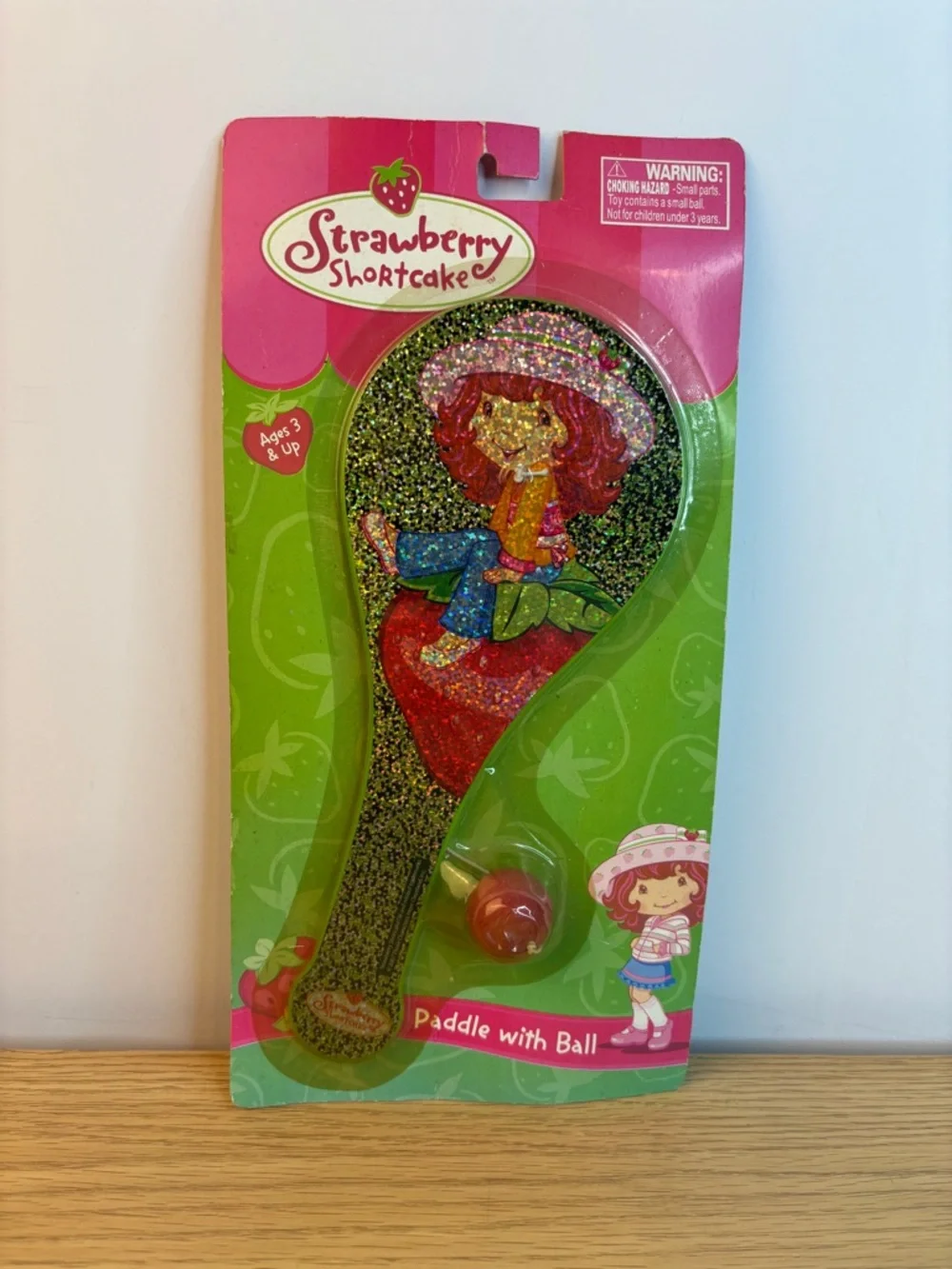 Vintage‎ 2007 Strawberry Shortcake Sparkly Paddle Ball Set by Kelly Toy